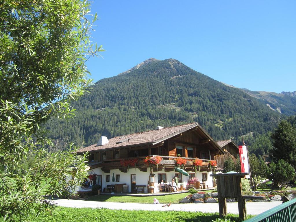 Ferienwohnung Landsitz im Reitle Längenfeld Exterior foto